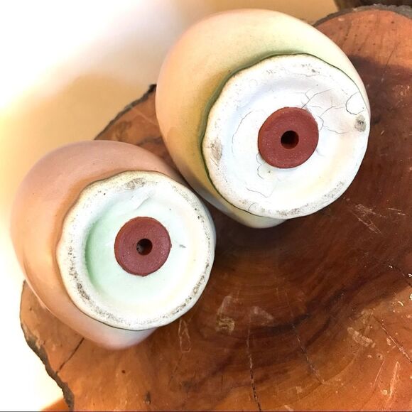 VINTAGE Piggy Salt & Pepper Shakers - Picture 6 of 6